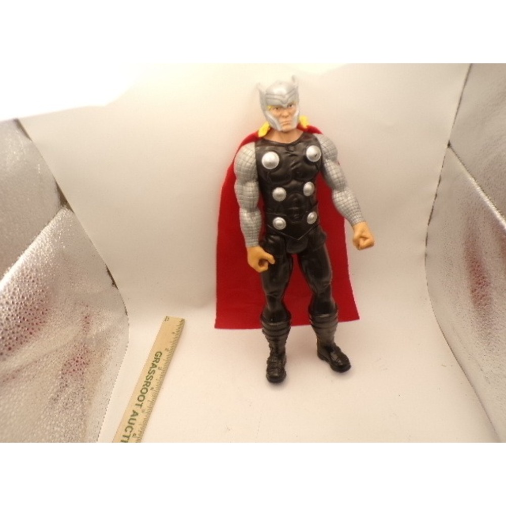 Marvel Thor Action‎ Figure Toy Red Cape